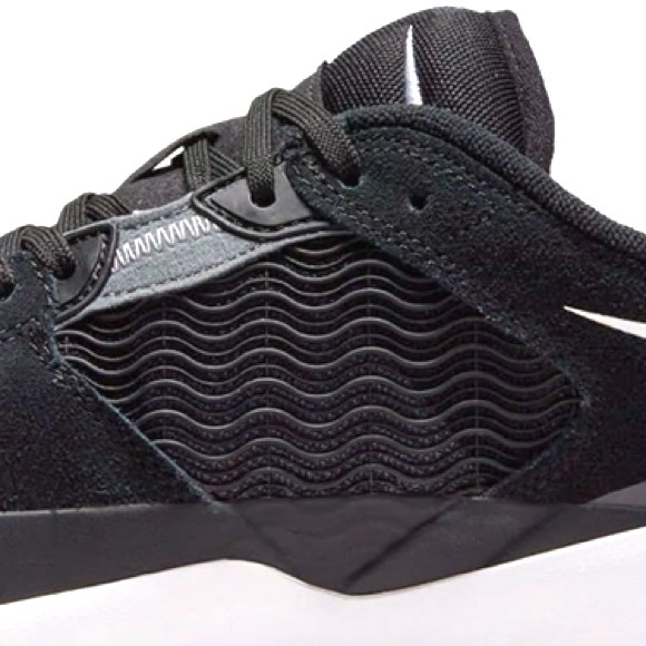 Meet your Posher, James - Picture 1 of 1